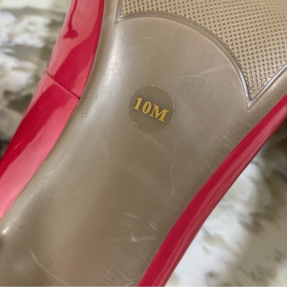 Mark Fisher Heels Pumps berry dark pink color wirh silver accent - Picture 9 of 9